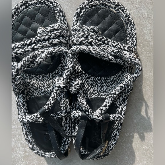 CHANEL SANDALS SIZE 37 - Picture 3 of 13